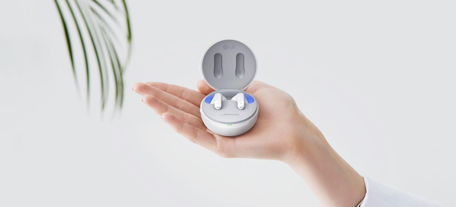 Plunge into a world of all-scenario sound with the LG TONE Free FP9 True Wireless Earbuds Plunge into a world of all-scenario sound with the LG TONE Free FP9 True Wireless Earbuds