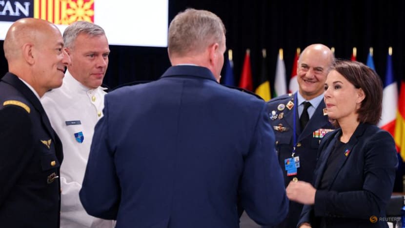 Biden offers fresh aid to Ukraine as NATO prepares for long fight Biden offers fresh aid to Ukraine as NATO prepares for long fight