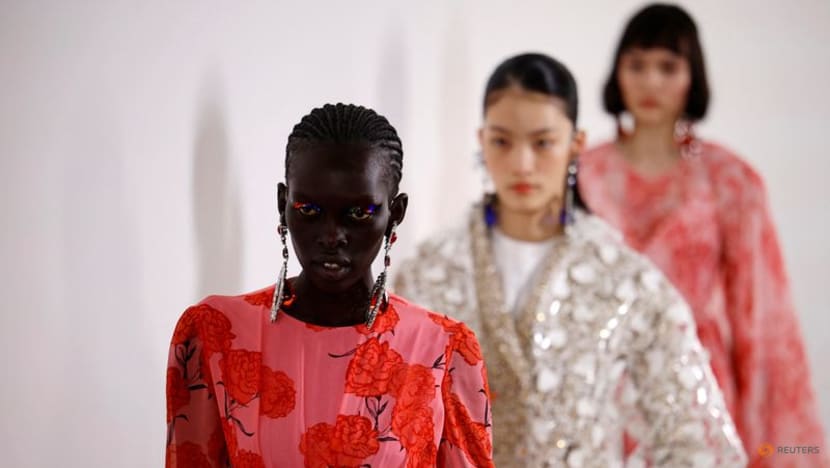 Giambattista Valli fills fall runway show with tweeds at Paris Fashion Week Giambattista Valli fills fall runway show with tweeds at Paris Fashion Week