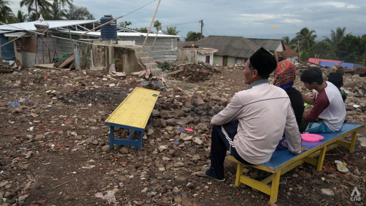 Gempa megathrust melanda Indonesia ketika lembaga pemerintah meningkatkan upaya mitigasi