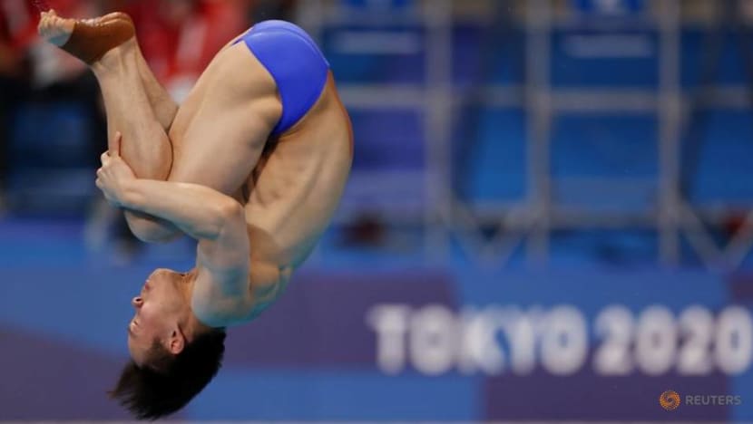 Olympics-Diving-China claims top two spots in men's 3m springboard semi-finals Olympics-Diving-China claims top two spots in men's 3m springboard semi-finals