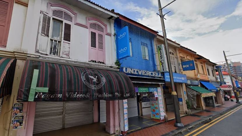 ‘Severely overcrowded’ Serangoon Road electronics shop ordered to close amid concerns of COVID-19 transmission ‘Severely overcrowded’ Serangoon Road electronics shop ordered to close amid concerns of COVID-19 transmission