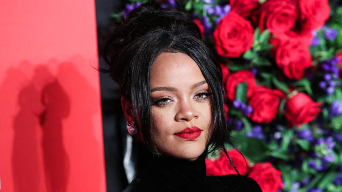 Rihanna Warns Fans To Quit Asking About When She Is Releasing New Music ...