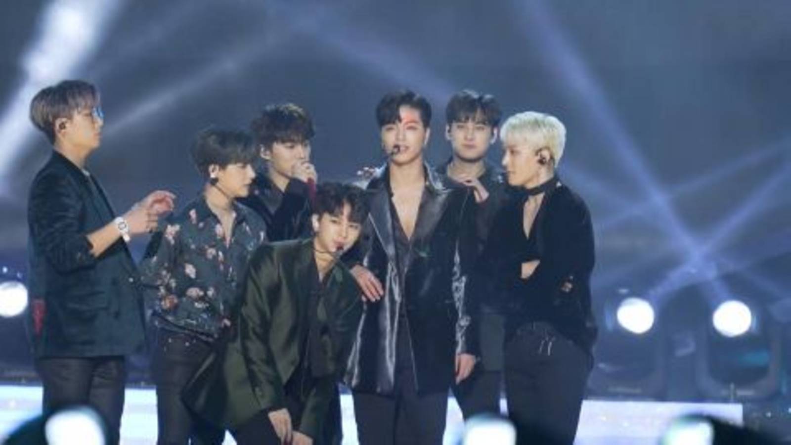 有人要害韩星失明 Ikon遭雷射攻击 8world Entertainment Lifestyle 有人要害韩星失明 Ikon遭雷射攻击 8world Entertainment Lifestyle