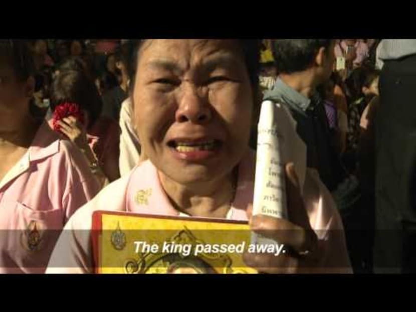 Thais in tears as King dies