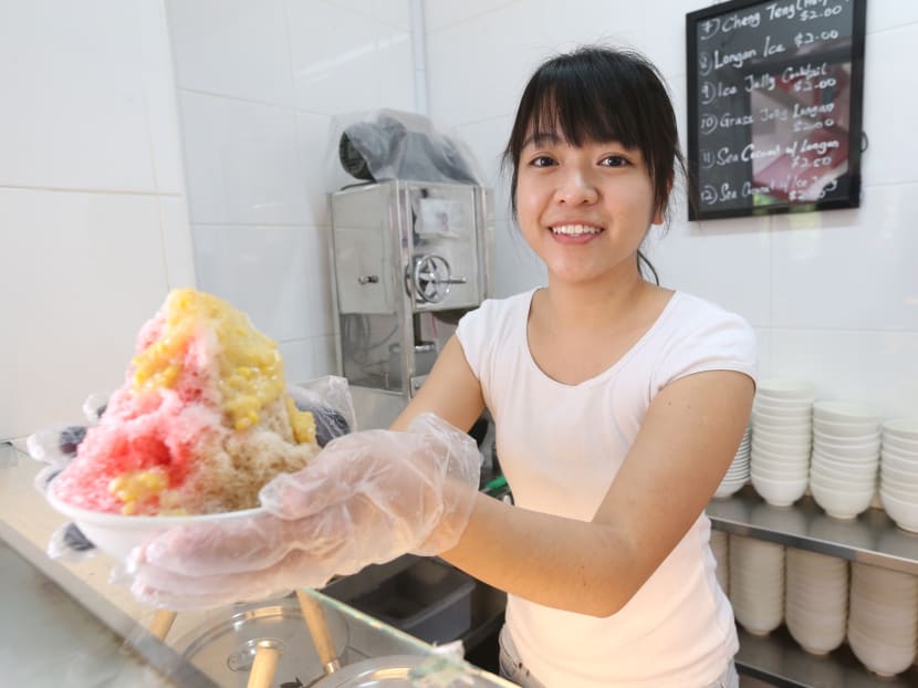 Ms Aericurl Chng, 25, who bagged the Young Hawker Award by the City Hawker Food Hunt, said that striking it out on her own in F&B was her dream. Photo: Ooi Boon Keong/TODAY