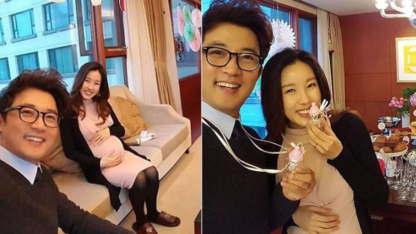 Ahn Jae Wook hosts baby shower with wife