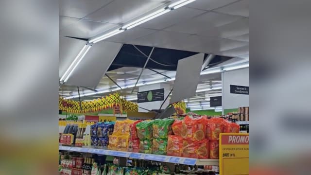 蔡厝港超市天花板塌下 超市正在调查原因