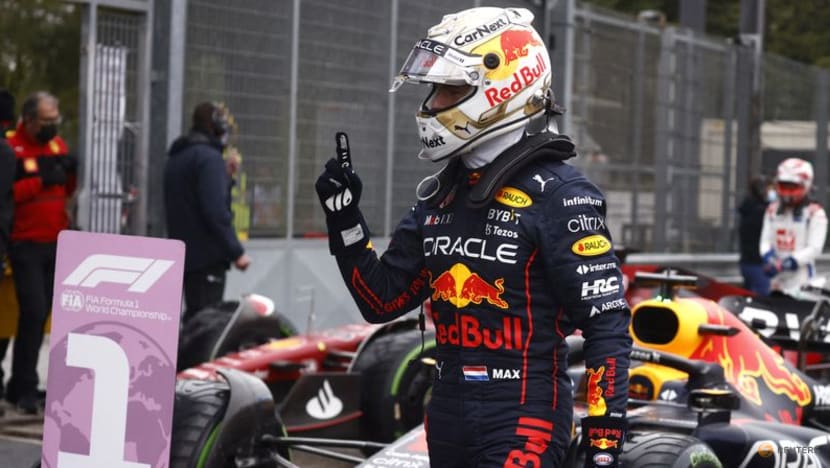 Verstappen takes pole in wet and chaotic Imola qualifying Verstappen takes pole in wet and chaotic Imola qualifying