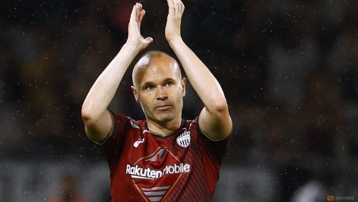 Spanish midfielder Iniesta joins Emirates Club