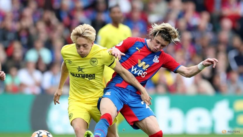 Soccer-Palace held by Brentford in goalless stalemate Soccer-Palace held by Brentford in goalless stalemate