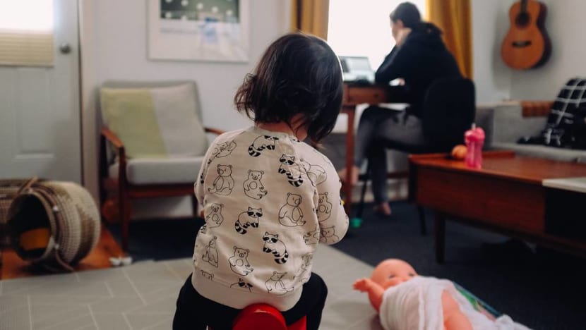 Commentary: Mothers working from home on Instagram look stylish, serene and nothing like my reality Commentary: Mothers working from home on Instagram look stylish, serene and nothing like my reality