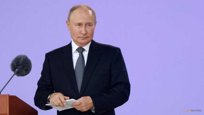 Ignoring Ukraine setbacks, Putin touts 'superior' Russian weapons exports Ignoring Ukraine setbacks, Putin touts 'superior' Russian weapons exports