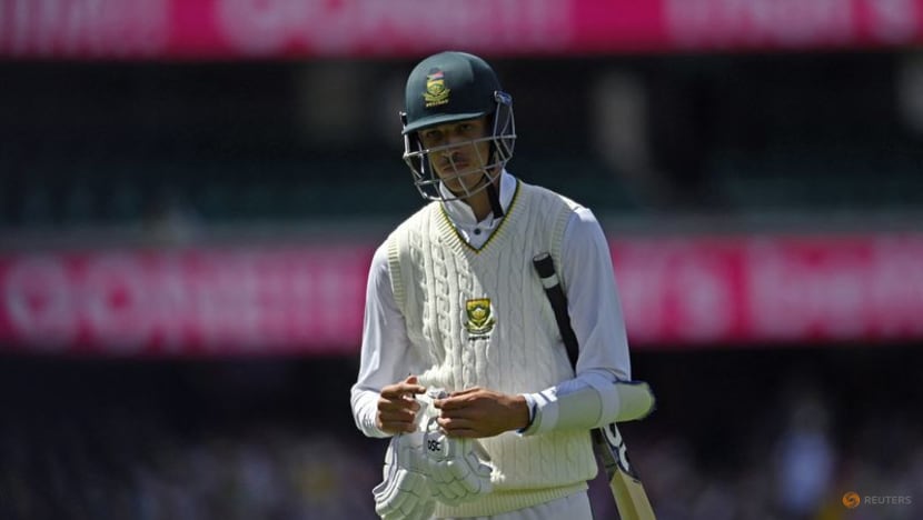 Australia dismiss South Africa for 255, enforce follow on Australia dismiss South Africa for 255, enforce follow on