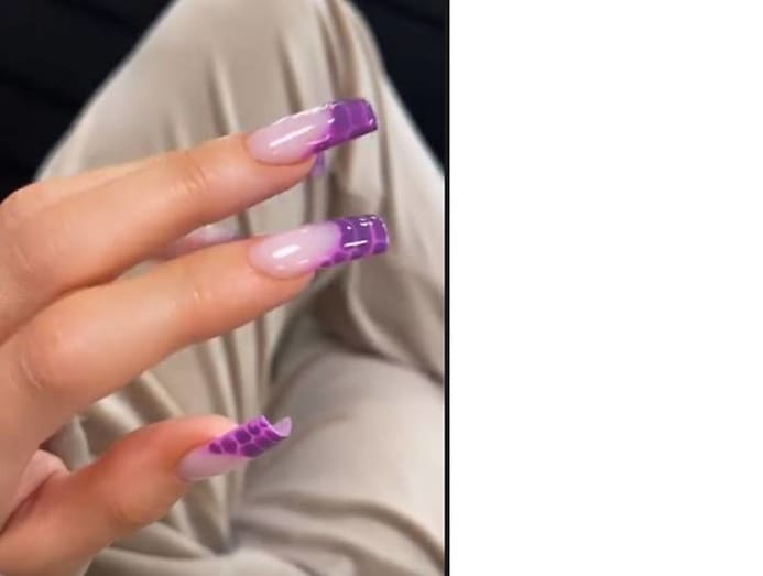 Nails, Nails, Nails — Kylie Jenner x The Grinch nails 💗💚🚫🎄🎅🎁💅🏼