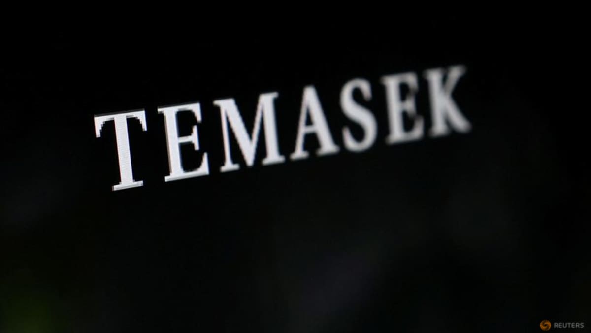 Exclusive-Temasek to finalise deal with Shell for Pavilion Energy LNG asset sale, sources say