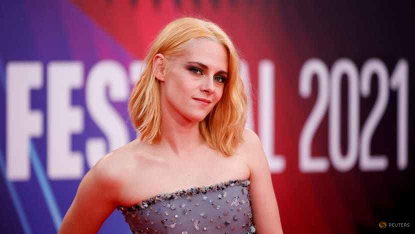 Actress Kristen Stewart engaged to partner Dylan Meyer Actress Kristen Stewart engaged to partner Dylan Meyer