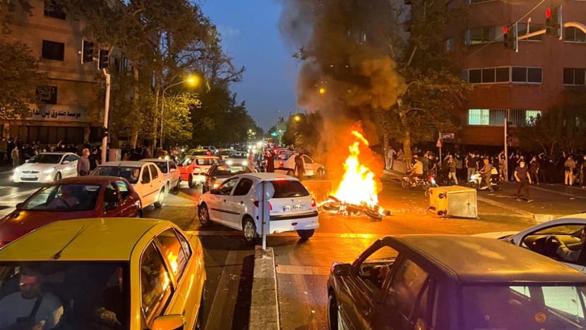 Iranians keep up protests over Mahsa Amini death despite mounting fatalities Iranians keep up protests over Mahsa Amini death despite mounting fatalities