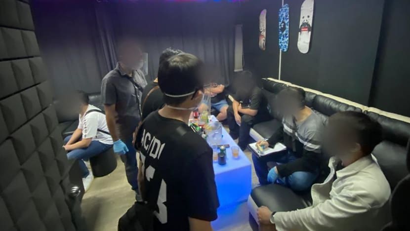 36 people investigated for breaching COVID-19 rules at illegal entertainment venues; 3 men arrested 36 people investigated for breaching COVID-19 rules at illegal entertainment venues; 3 men arrested
