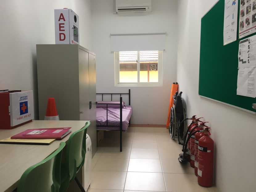 The first-aid room at the Ubin Living Lab, which opened in February 2016, is equipped with an examination couch, first-aid materials and equipment including stretchers, wheelchairs and an automated external defibrillator. Photo: National Parks Board