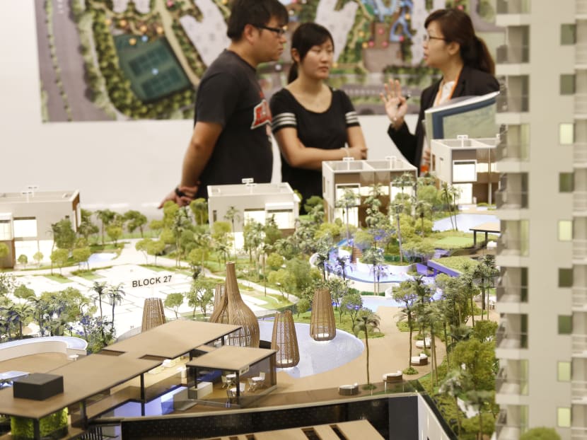 Prospective buyers at the High Park Residences showflat in Fernvale, which was the bestselling development last month, with 46 units sold. TODAY file photo Prospective buyers at the High Park Residences showflat in Fernvale, which was the bestselling development last month, with 46 units sold. TODAY file photo