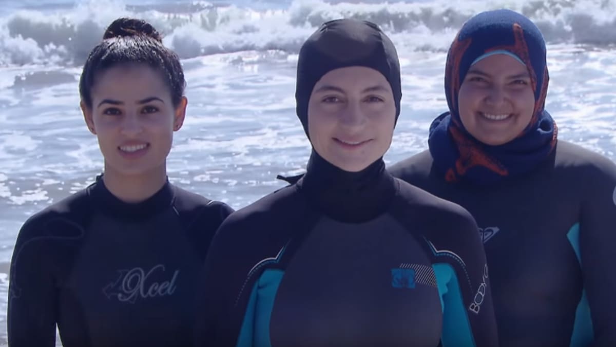 Atlit wanita Islam rasa dekat dengan Tuhan ketika layari ombak BERITA