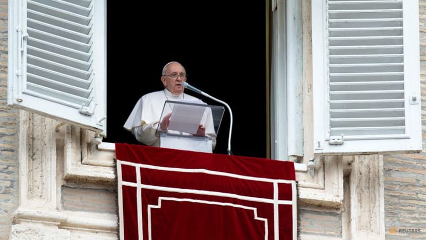 Pope Francis says Mariupol 'barbarously bombarded', implicitly criticising Russia