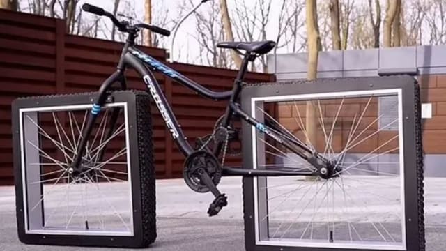 颠覆传统！创造者造出方形车轮脚踏车 还能轻松上路