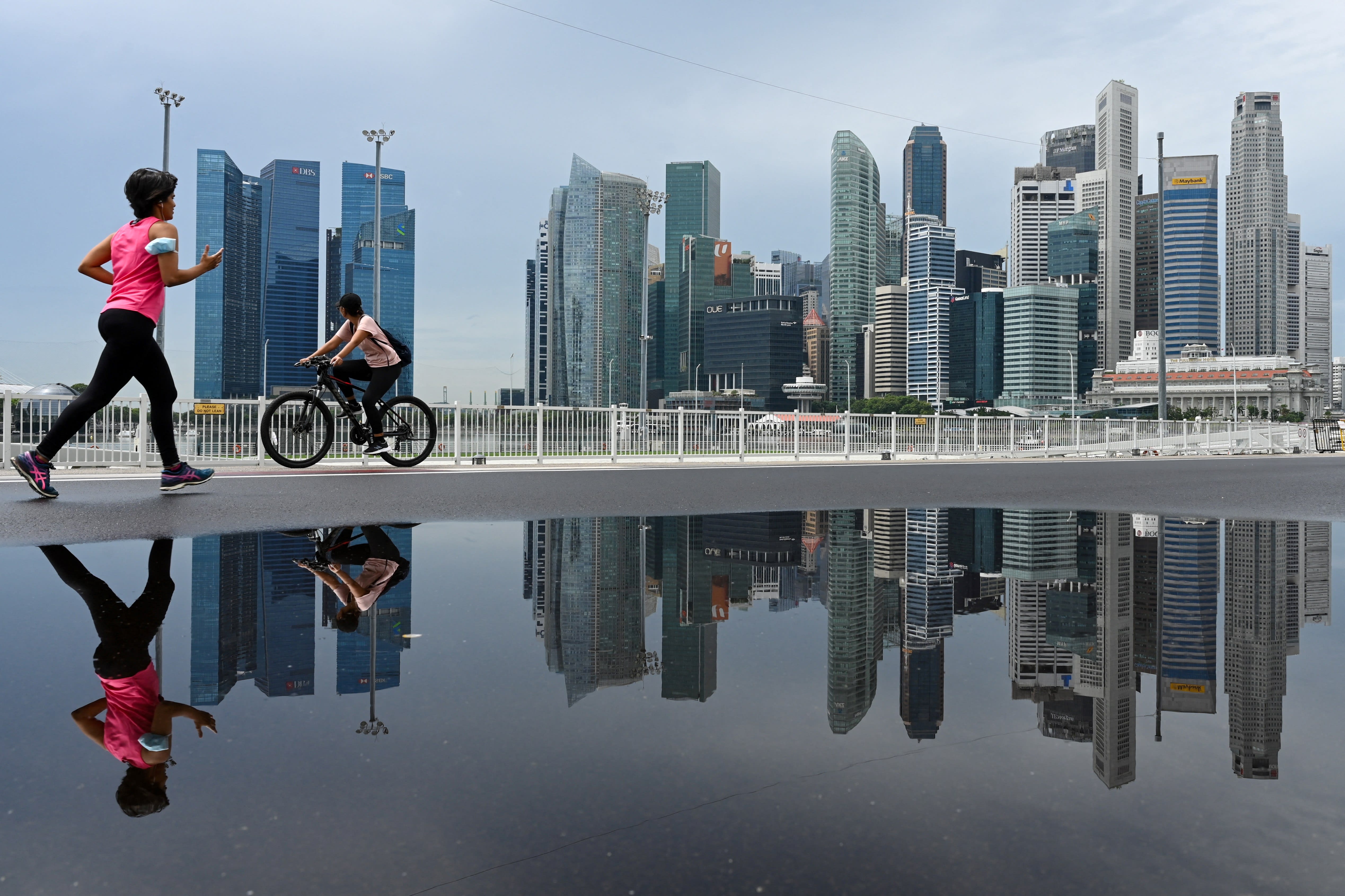 The Singapore economy's 7.6 per cent growth in 2021 is a rebound from the 4.1 per cent contraction in 2020, the Ministry of Trade and Industry said. The Singapore economy's 7.6 per cent growth in 2021 is a rebound from the 4.1 per cent contraction in 2020, the Ministry of Trade and Industry said.