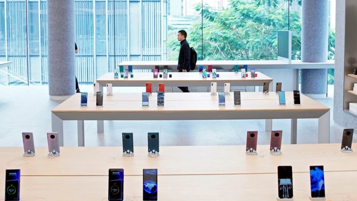 China’s Huawei to launch ‘milestone’ smartphone with homegrown OS China’s Huawei to launch ‘milestone’ smartphone with homegrown OS