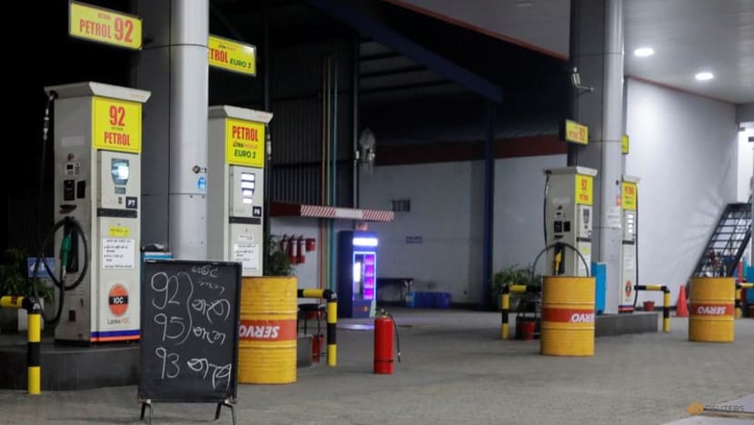 Sri Lanka shuts only oil refinery to manage forex crisis Sri Lanka shuts only oil refinery to manage forex crisis