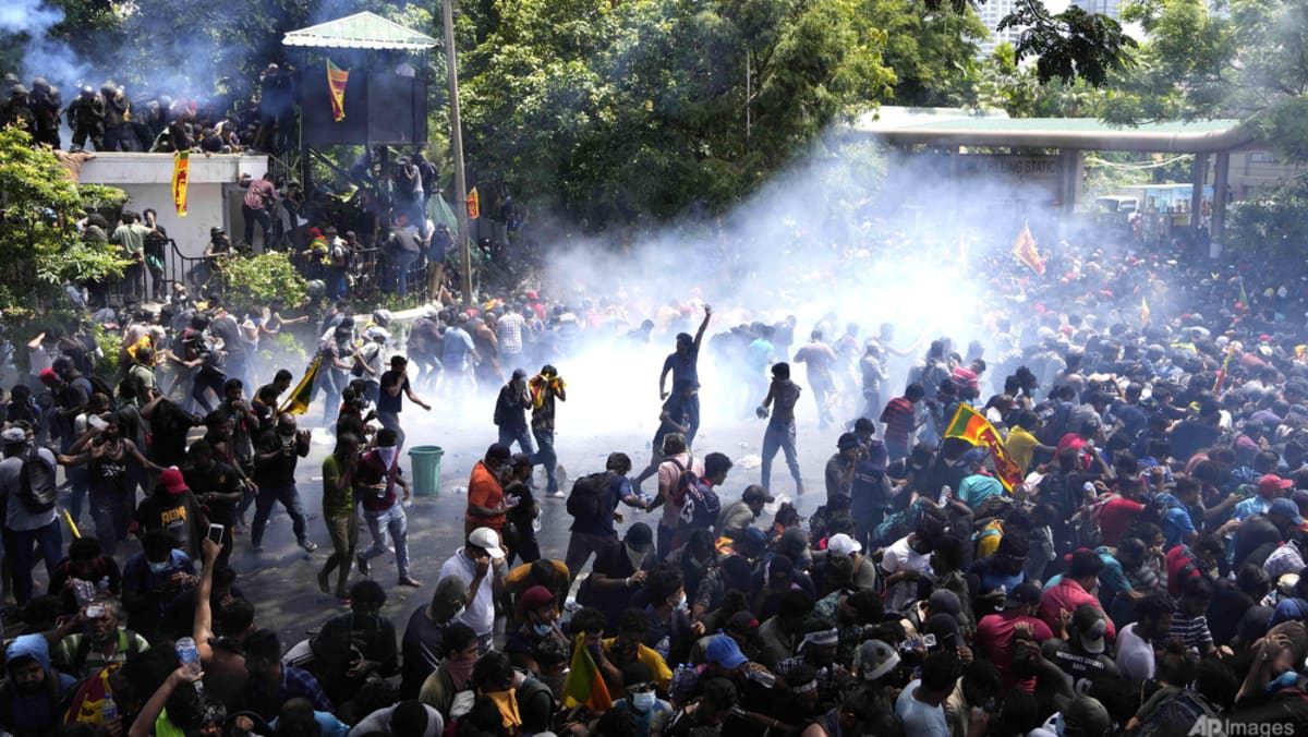 Presiden Sri Lanka mendesak untuk tidak menggunakan kekerasan pada pengunjuk rasa