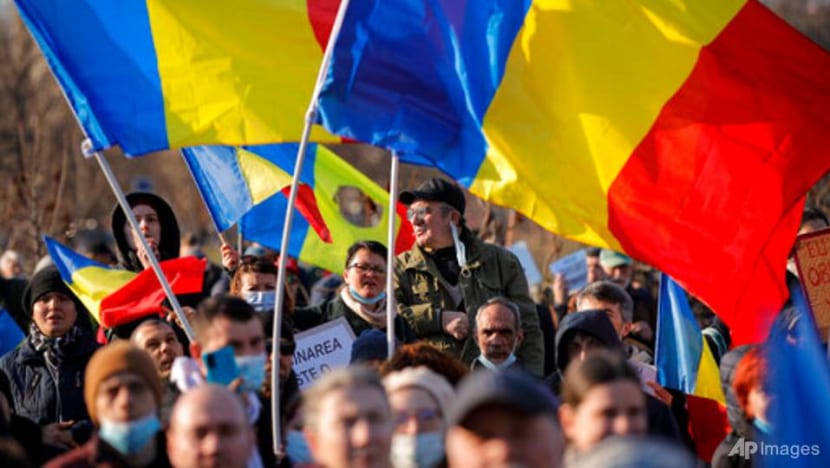 3,000 at Romania anti-vaccination protest amid COVID-19 rise 3,000 at Romania anti-vaccination protest amid COVID-19 rise