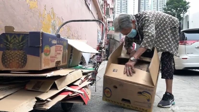 Fear, uncertainty and the grim face of poverty in Hong Kong with COVID-19 Fear, uncertainty and the grim face of poverty in Hong Kong with COVID-19