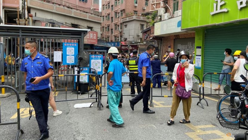 China's Shenzhen shuts key electronics market to fight COVID-19 China's Shenzhen shuts key electronics market to fight COVID-19