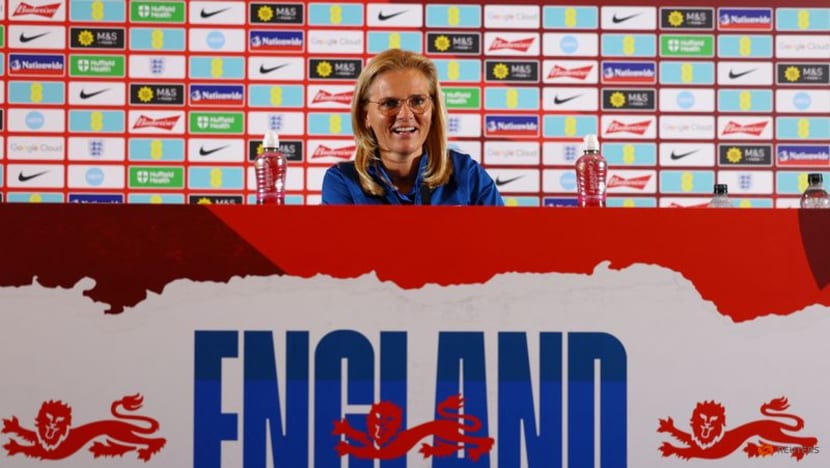 England's Staniforth replaces Park on standby for World Cup