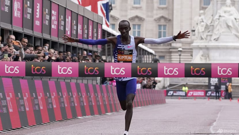 Kenya's Kiptum breaks London Marathon record, Hassan makes stunning debut