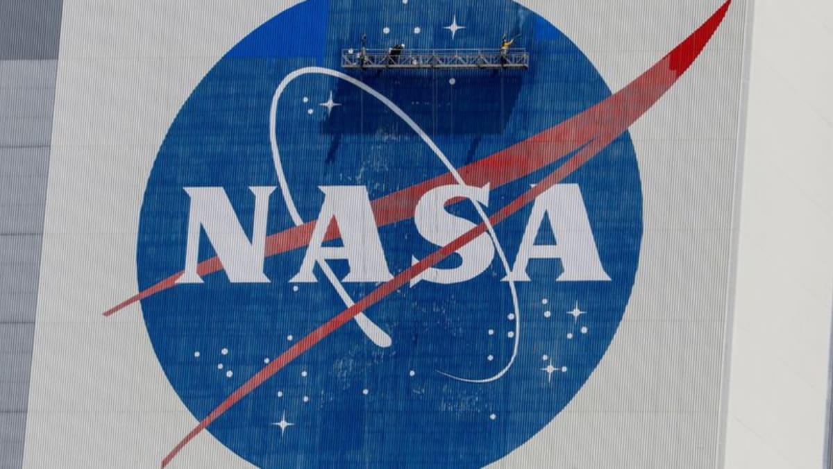 NASA mengatakan misi astronot AS ke bulan akan menunggu hingga 2025