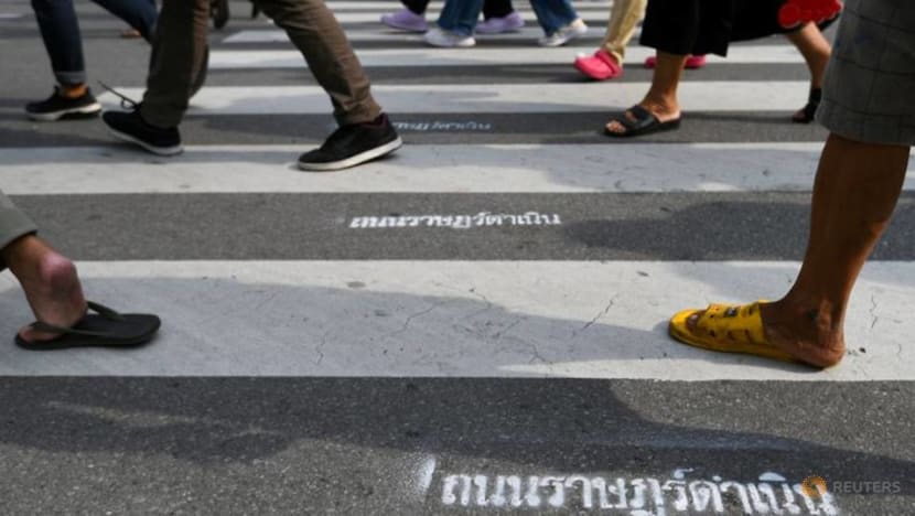 UN rights office calls on Thailand to amend royal insult law UN rights office calls on Thailand to amend royal insult law