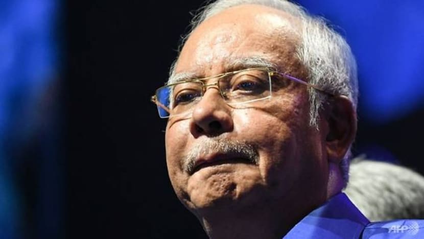 Najib persoal Azmin berhubung dakwaan 'kos tersembunyi' HSR
