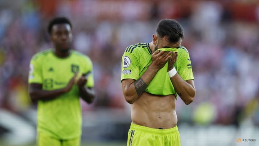 Shambolic Man United suffer humiliating 4-0 loss at Brentford Shambolic Man United suffer humiliating 4-0 loss at Brentford