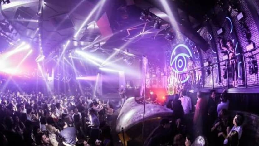 Zouk fined for exceeding COVID-19 group size limit, ordered to close temporarily Zouk fined for exceeding COVID-19 group size limit, ordered to close temporarily