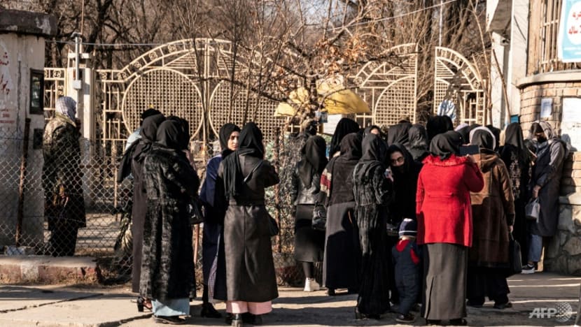 Afghan women stopped from entering universities after Taliban ban