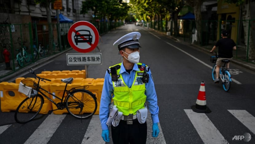 China COVID-19 jitters flare up as parts of Shanghai resume lockdown China COVID-19 jitters flare up as parts of Shanghai resume lockdown