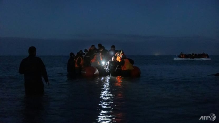 France rescues more than 200 migrants in Channel France rescues more than 200 migrants in Channel