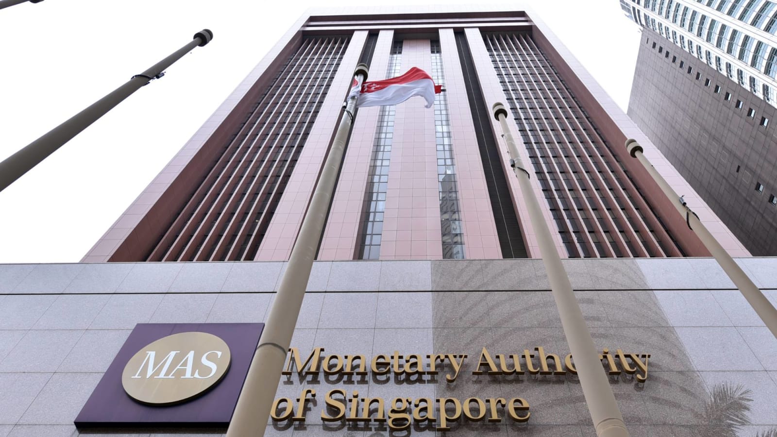 MAS tightens monetary policy for the third time in 6 months to slow rising inflation