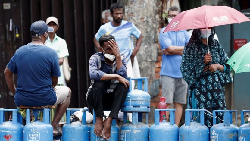 Sri Lanka runs low on gas as supporters rally for embattled PM Sri Lanka runs low on gas as supporters rally for embattled PM