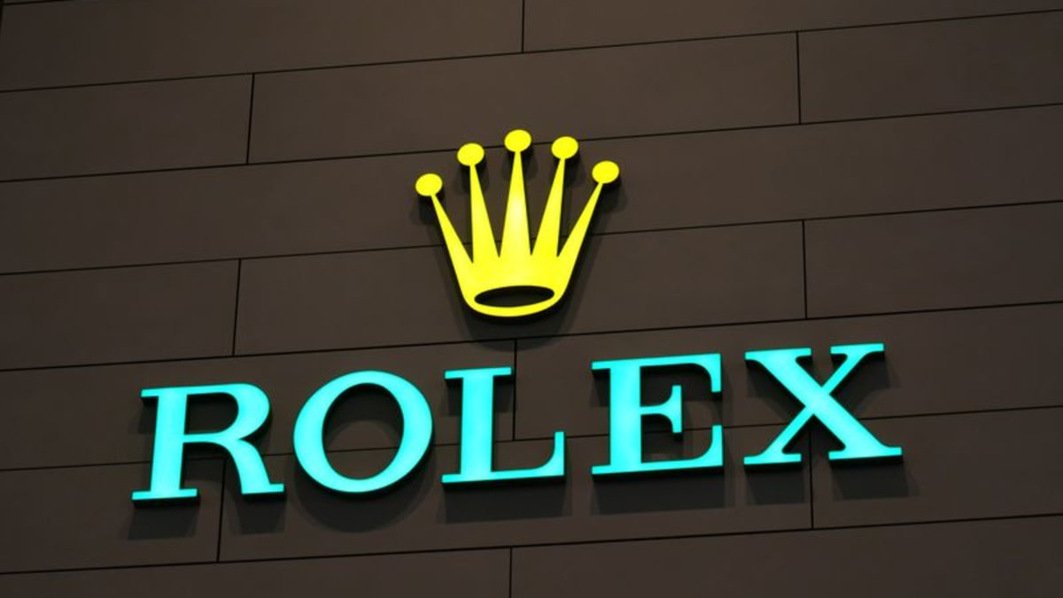 chinese-snap-up-used-rolexes-birkins-to-satisfy-luxury-cravings-amid-slowdown