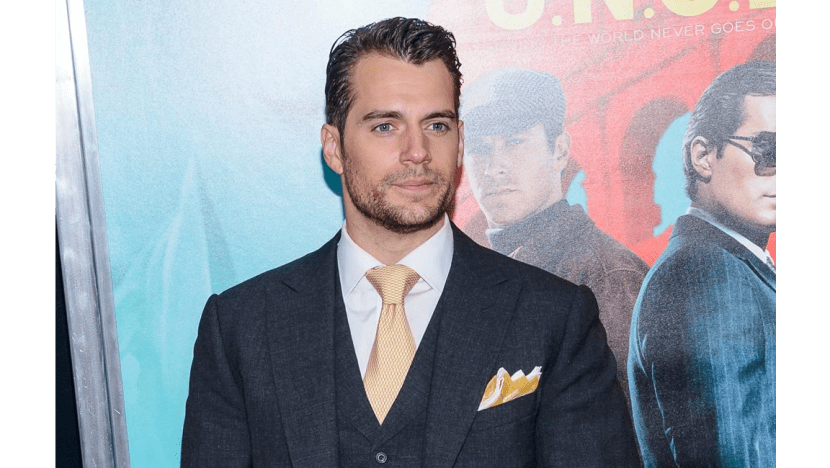 Henry Cavill Gushes Over Girlfriend Lucy 8 Days