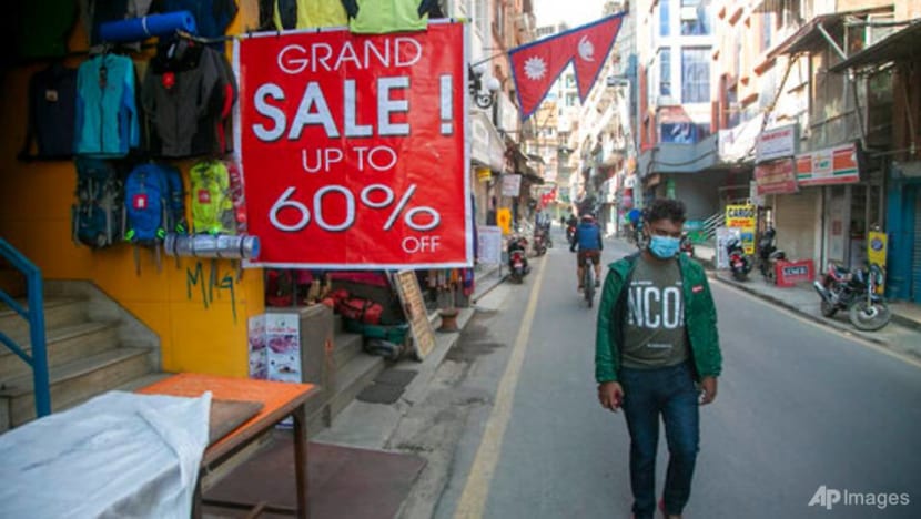 Facing COVID-19 pandemic economic woes, Nepal reopens to adventurers Facing COVID-19 pandemic economic woes, Nepal reopens to adventurers